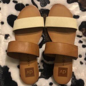 DOLCE VITA SANDALS